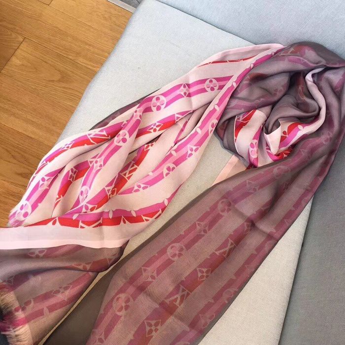 Louis Vuitton Scarf LVS00052